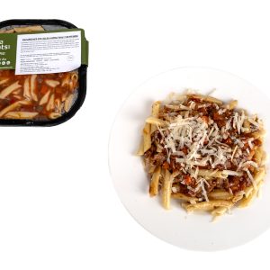 Macarrons amb napolitana especiada i botifarra “esparracada”